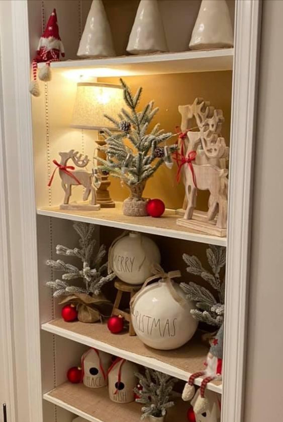 DIY Christmas Decor for Bookshelves