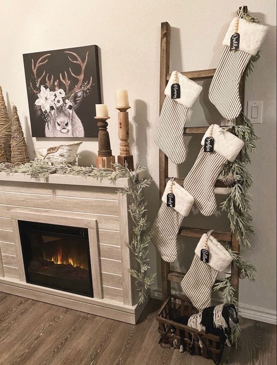 Mantel and Fireplace Christmas Decorations