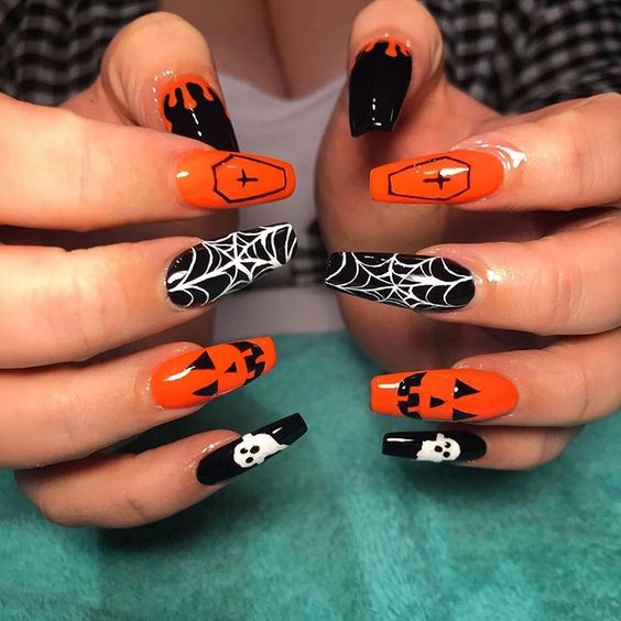 18 Fabulous Halloween Nail Ideas to Inspire Your Spooky Side!